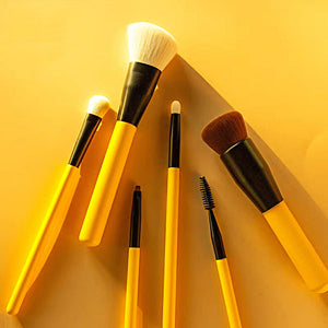 High quality artificial hair custom designer yellow colour 13 pc makeup brush set with sponge